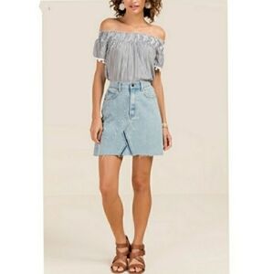 Velvet Heart Perla Raw Edge Denim Mini Skirt. Size 25
